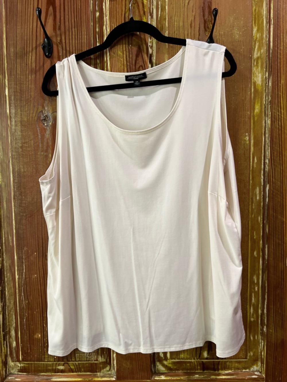 Notations Cream Scoop Neck Tank Top